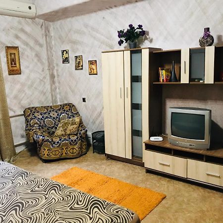 1 Room Apartment Одеса Екстериор снимка