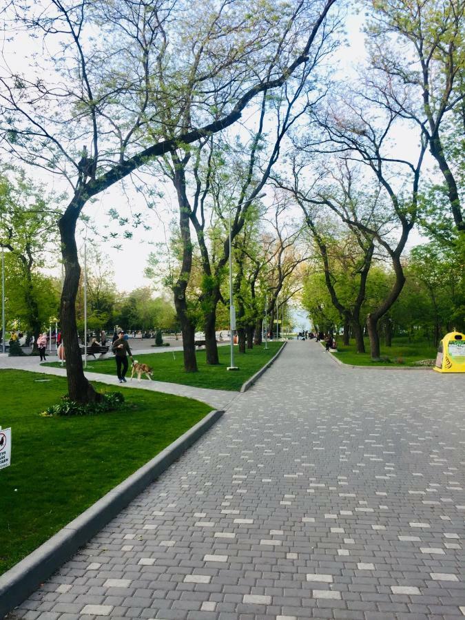 1 Room Apartment Одеса Екстериор снимка