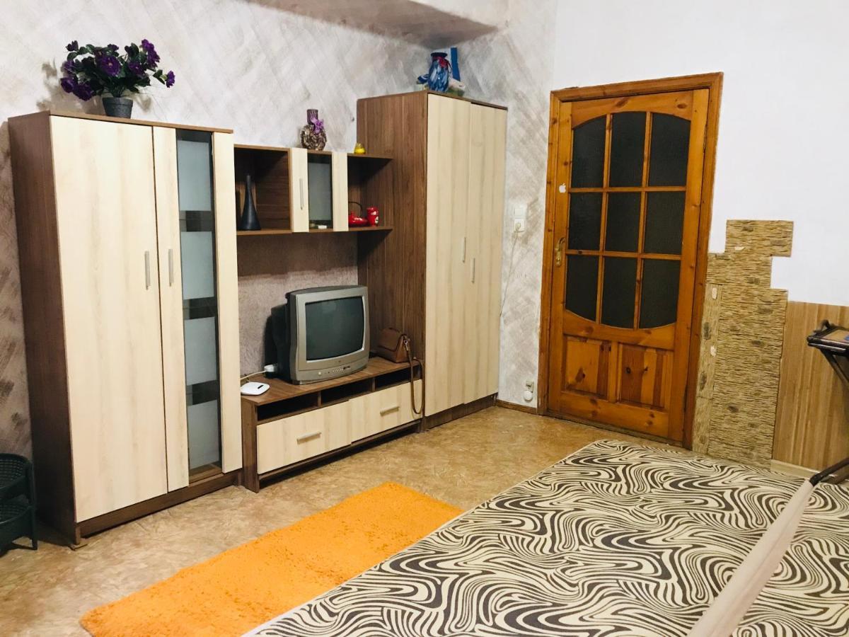 1 Room Apartment Одеса Екстериор снимка